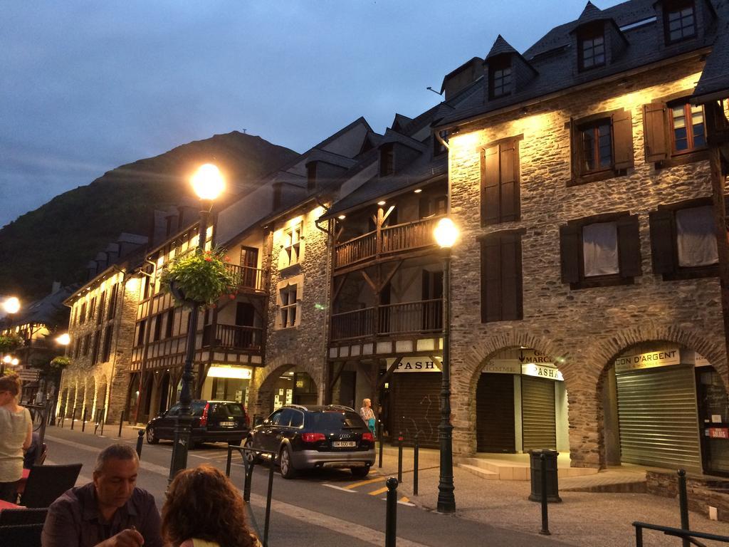 Gites Au Chant Des Marmites Saint-Lary-Soulan Exterior photo
